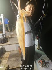 실시간 먼바다 한치~올라오기 시작합니다~!낼 화욜 예약가능! 사진