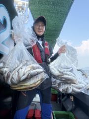 2026년 8월 4일 화요일 메르세데스호 “150수 오바~!! 점점 더 나오네요~“ 백조기 조황 사진