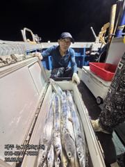 [[제주 뉴그린호(1호) 8월 20일 야간갈치 조황]] 사진