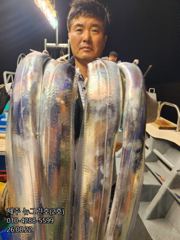 [[제주 뉴그린호(2호) 8월 22일 야간갈치 조황]] 사진