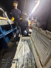[[제주 뉴그린호(1호) 8월 23일 야간갈치 조황]] 사진