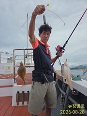 22인승 뉴창명호 내일 토요일(28일) 대왕문어 참가자미 출조 사진