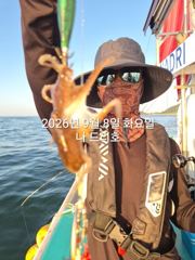8일, 부쩍커졌다~ 군산 문어들~주간에 낚이는 문어들~제대로 나오고 있어요~실시간~내일도 출조합니다~~~군산 챔피언호 사진