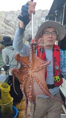 10/10 군산나래호(킹덤) 주간문어 실시간입니다 다음주 평일 자리 여유 있습니다