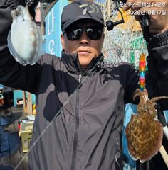 26년10월17일 군산퍼스트피싱 다온호ㆍ루미호ㆍ강프로호 갑오징어 마무리조황! 사진