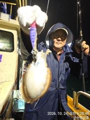 24일, 군산 갑오징어~싸이즈 굿~오늘도 좋아요~실시간~~내일도 갑니다~군산낚시프라자 창성호